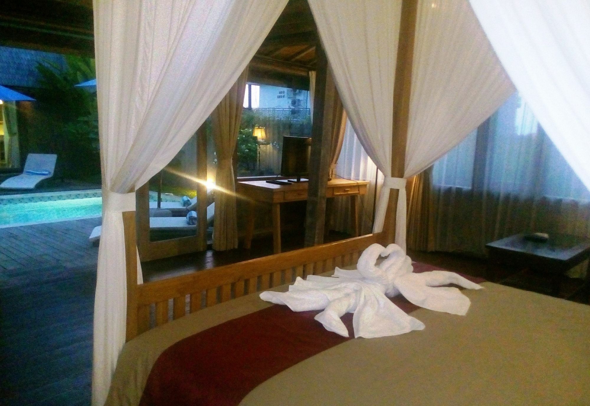 Shania Kuta (Bali)